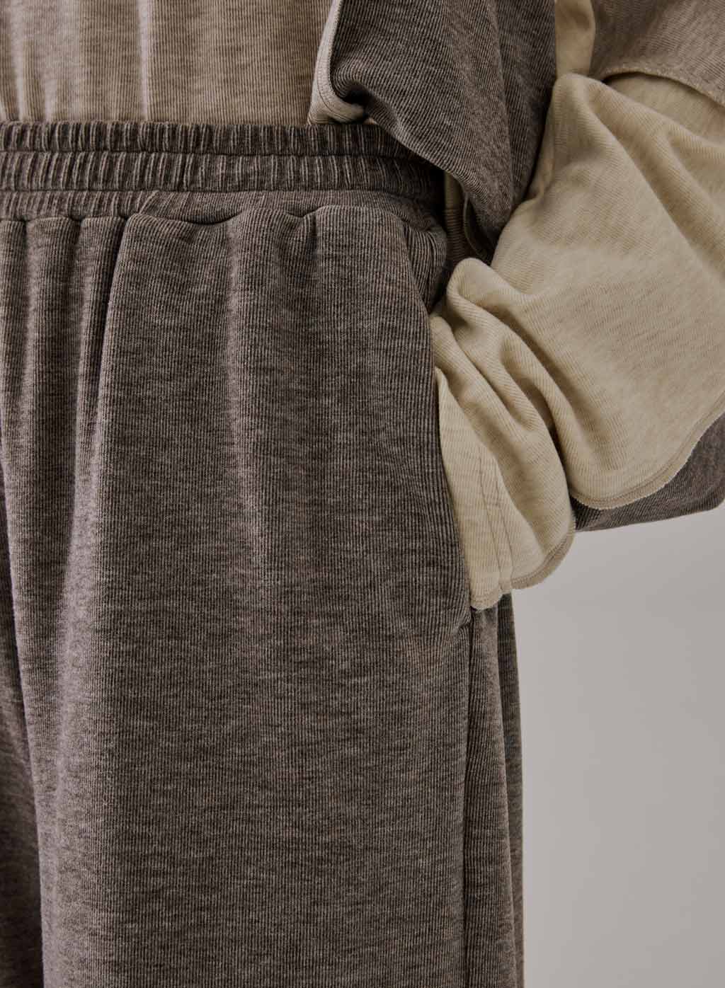 Loose Cropped Pants
